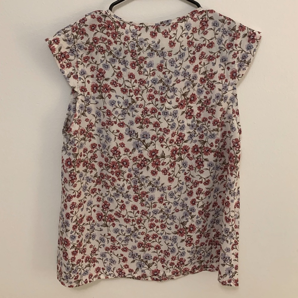 Britt Floral Short Sleeve Top - Picture 2 of 5